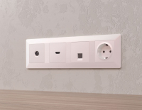 Комплект механизма компьютерной розетки RJ-45 экранированной с автоматической защитной шторкой Alfa Жемчуг Quant Ambrella Volt MA212005 (AP2120, VM185)