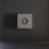 Накладка для розетки с заземлением и защитными шторками Voltum S70 (капучино) VLS000714