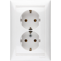 VALENA Розетка двойная с заземлением белая Legrand 774400