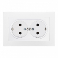 Розетка двойная с/з и шторками Arte Milano SET06-double-40-2 white