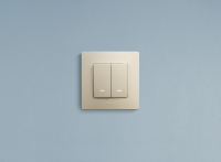 ETIKA Выключатель двухклавишный с подсветкой слоновая кость безвинтовые зажимы 10АХ Legrand/Daccord 672304