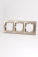 Рамка трехместная ELBI Vega 510-011400-227