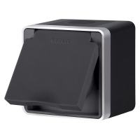 Розетка влагозащ. с зазем. с защит. крышкой и шторками Werkel Gallant (черный с серебром) W5071234 4690389164620 a051144