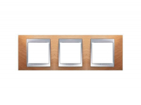 Рамка 3-постовая Schneider Electric Unica Top MGU66.006.0M2