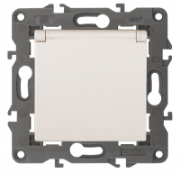 Розетка 2P+E Schuko со шторками с крышкой Эра 14-2103-02 Б0034279