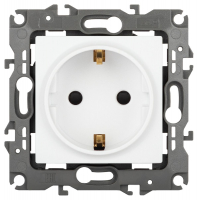 Розетка одноместная со шторками Эра 12-2102-01М Б0065661