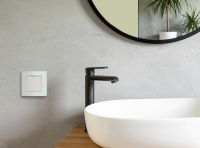 Розетка 2К+З IP 44 с откидной крышкой и шторками немецкий стандарт 16 А 250 В~ INSPIRIA белый Legrand/Daccord 673740