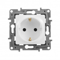 ETIKA Розетка с заземлением белая Legrand/Daccord 672221