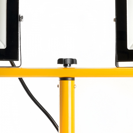 Прожекторы светодиодные ДО-2х70 на штативе 6400К 12600Лм IP65 FERON LL-504 41544