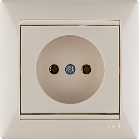 VALENA Розетка без заземления без шторок в рамку слоновая кость Legrand/Daccord 774316