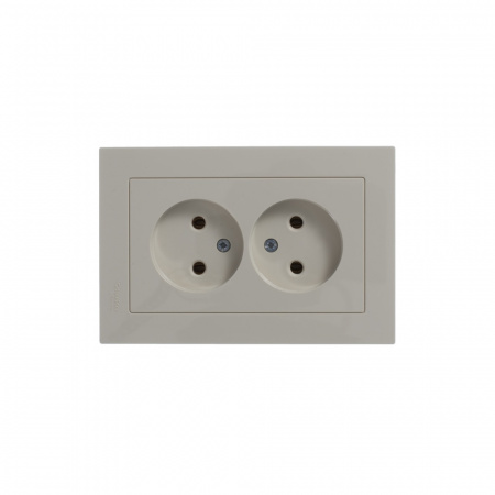 Розетка ATLASDESIGN двойная без заземления 16А в сборе бежевый Systeme Electric ATN000220
