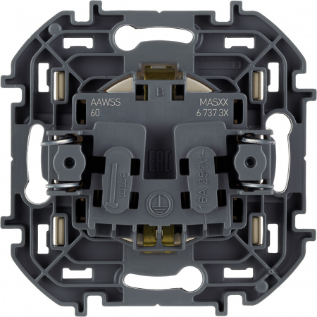 Розетка 2К+З со шторками немецкий стандарт 16 А 250 В~ INSPIRIA слоновая кость Legrand/Daccord 673731