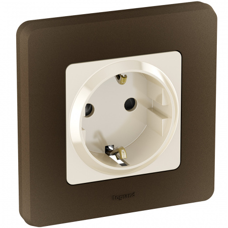 Розетка 2К+З со шторками немецкий стандарт 16 А 250 В~ INSPIRIA слоновая кость Legrand/Daccord 673731