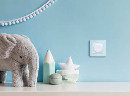 673790 Светорегулятор поворотный без нейтрали 300Вт INSPIRIA белый Legrand/Daccord 