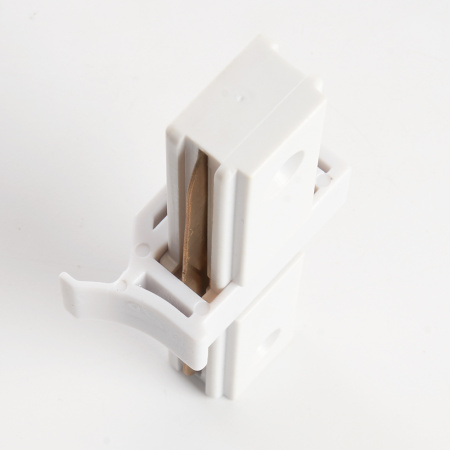 Коннектор прямой белый для шинопровода FERON LD1000 10314