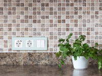 Розетка 2К+З немецкий стандарт 16А 250В со встроенным зарядным устройством USB C 1.5А 5В INSPIRIA белый Legrand/Daccord 673770