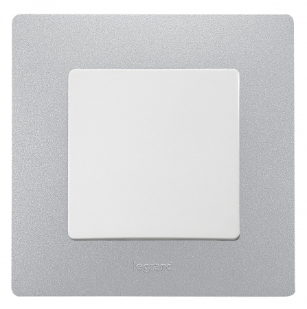 672551 ETIKA Рамка 1 пост алюминий Legrand/Daccord 