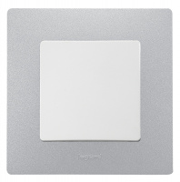 ETIKA Рамка 1 пост алюминий Legrand/Daccord 672551