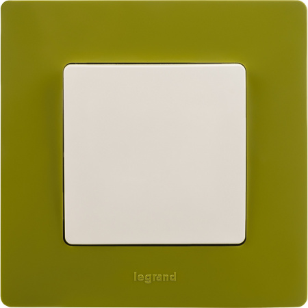 672201 Выключатель одноклавишный, белый винтовые зажимы  10АХ Legrand/Daccord 