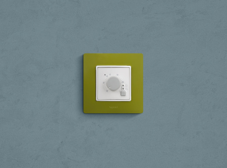 672230 ETIKA Термостат для пола белый Legrand/Daccord 