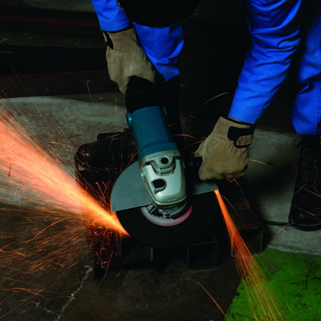 Шлифмашина угловая 230мм, 2000Вт, 6000об/м, электронная стабилизация Makita GA9010C