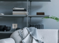 VALENA Розетка с заземлением в рамку белая Legrand/Daccord 774420