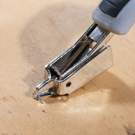 79856 Инструмент для удаления скоб АС-1 серия ПРОФИ КВТ 