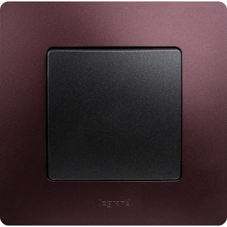 672601 Выключатель одноклавишный, автоматические клеммы 10 AX 250В, антрацит Legrand/Daccord 