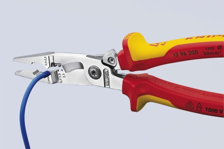 Клещи электромонтажные VDE 1000V 6-в-1 захват плоского и круглого материала гибка удаление заусенцев снятие изоляции 075 - 15 + 25 мм обжимка контактных гильз 05 - 25 мм кабелерез 15 мм (5 х 25 мм) L-200 мм диэлектрические защёлка-собачка хромир KNIPEX KN