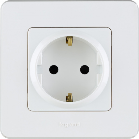 Розетка 2К+З со шторками немецкий стандарт 16 А 250 В~ INSPIRIA белый Legrand/Daccord 673730