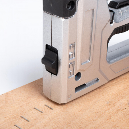 79855 Степлер строительный СТС-4 серия ПРОФИ КВТ 