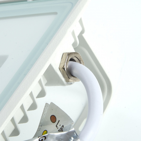 LL-921 Прожектор светодиодный ДО-50w 6400К 4000Лм IP65 белый FERON  29498