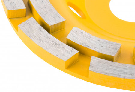 Диск алмазный шлифовальный, посадочный диаметр 22.2 мм, сегментный, двойной ряд 125 мм FIT 39517