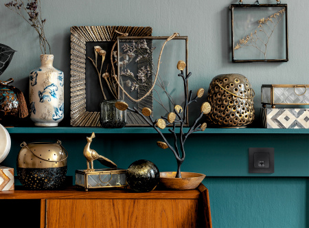 ETIKA Информационная розетка RJ 45 категория 5e UTP антрацит Legrand 672641