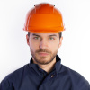 Каска защитная QUARTZ UP IV оранжевого цвета с храповым механизмом с вентиляцией Delta Plus QUARUP4OR