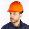 Каска защитная QUARTZ UP IV оранжевого цвета с храповым механизмом с вентиляцией Delta Plus QUARUP4OR