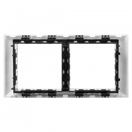 Avanti Рамка-суппорт белая для In-liner Front, 4 модульная DKC 4400914
