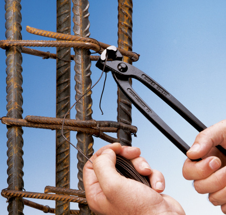 Клещи вязальные для арматурной сетки резка - проволока средней твердости 24мм твердая проволока 16мм режущая кромка 61 HRC / 25мм L=250мм черные обливные рукоятки KNIPEX KN-9901250