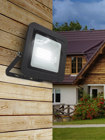 Прожектор светодиодный ДО-30W LPR-061-0-65K-030 30Вт 2800Лм 6500К PRO 160х135х30 ЭРА Б0043590