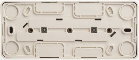 ЭТЮД Розетка тройная открытой установки без заземления без шторок 16А 250B, кремовый Systeme Electric PA16-009K