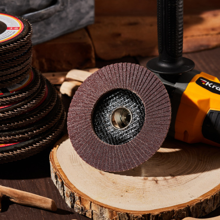 KR-90-0017 Круг лепестковый торцевой, P120, 125х22.2мм Kranz 