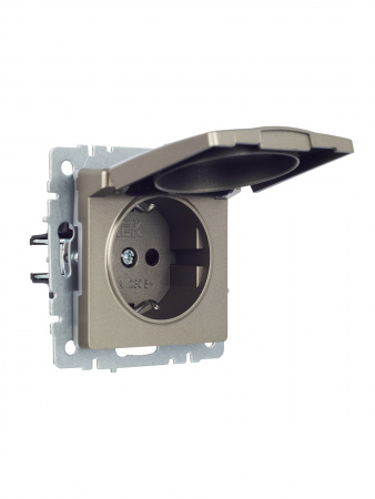 BR-R16-16-44-K37 BRITE Розетка с заземлением с защитными шторками и крышкой 16А IP44 РСбш10-3-44-БрШ шампань IEK 