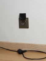 BRITE Розетка с заземлением с защитными шторками и крышкой 16А IP44 РСбш10-3-44-БрШ шампань IEK BR-R16-16-44-K37