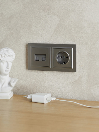 BRITE Рамка 2 поста РУ-2-БрС сталь IEK BR-M22-K46