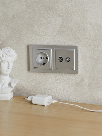 BRITE Рамка 2 поста РУ-2-БрА алюминий IEK BR-M22-K47