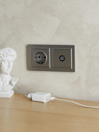BRITE Рамка 2 поста IP44 РУ-2-БрС-44 сталь IEK BR-M22-44-K46