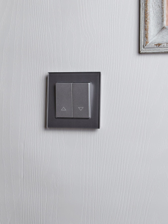 BRITE Выключатель жалюзи 10А ВС10-1-5-БрА алюминий IEK BR-V15-0-10-K47