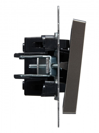 BRITE Выключатель одноклавишный проходной 10А ВС10-1-6-БрС сталь IEK BR-V12-0-10-K46