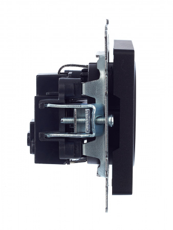 BRITE Розетка с заземлением без защитных шторок 16А РС11-1-0-БрЧ черный IEK BR-R11-16-K02