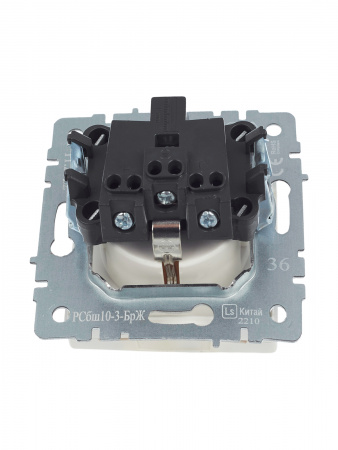 BRITE Розетка с заземлением с защитными шторками и крышкой 16А IP20 РСбш10-3-БрЖ жемчуг IEK BR-R16-16-K36